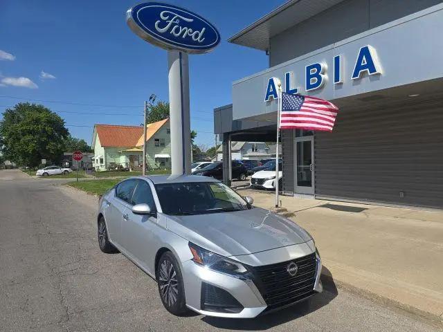 2023 Nissan Altima SV FWD for sale in Albia, IA