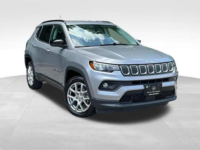 2022 Jeep Compass Latitude Lux 4x4 for sale in Des Moines, IA