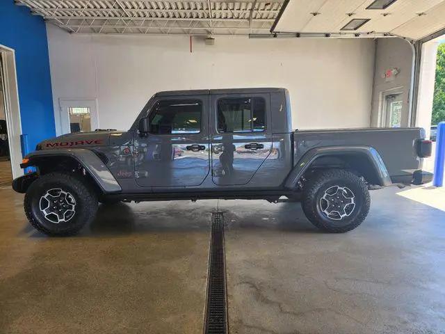 2022 Jeep Gladiator Sport for sale in Tipton, IN
