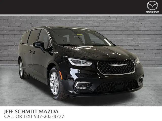 2026 Chrysler Pacifica Limited for sale in Beavercreek, OH