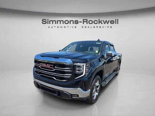2025 GMC Sierra 1500 Crew Cab, Standard Bed, SLT, 4WD for sale in Elmira, NY