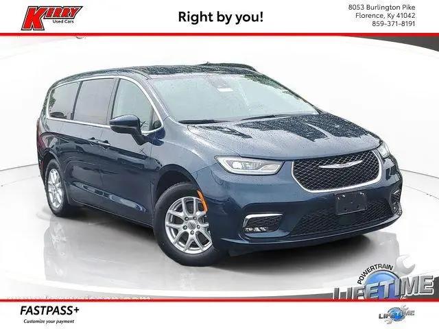 2023 Chrysler Pacifica Touring L for sale in Florence, KY