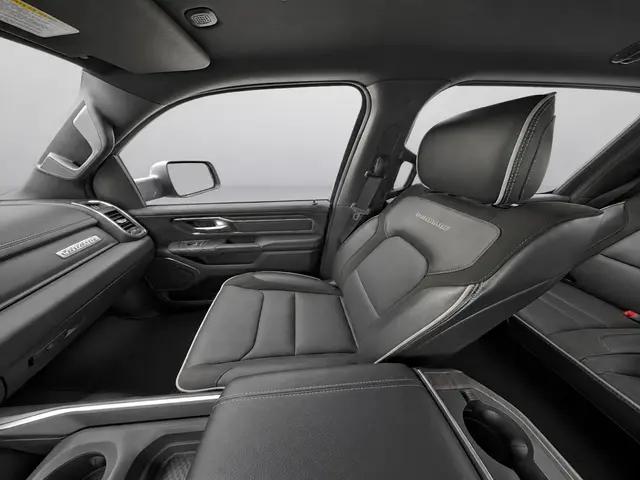 2026 Ram 1500 Laramie Crew Cab 4x4 5'7" Box