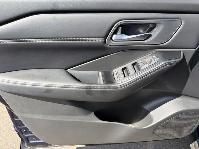 2026 Nissan Rogue SL