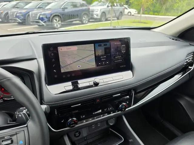 2026 Nissan Rogue SL