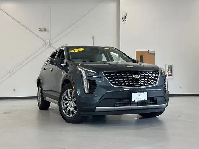 2021 Cadillac XT4 Premium Luxury for sale in Kenosha, WI