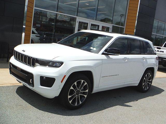 2023 Jeep Grand Cherokee Overland 4x4 2023 Jeep Grand Cherokee Overland 4x4