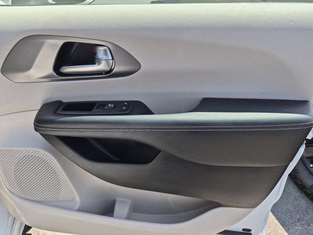 2023 Chrysler Pacifica Touring L AWD
