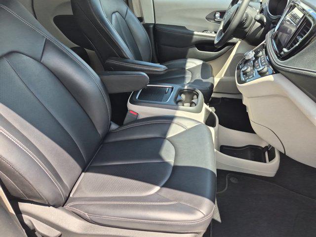 2023 Chrysler Pacifica Touring L AWD