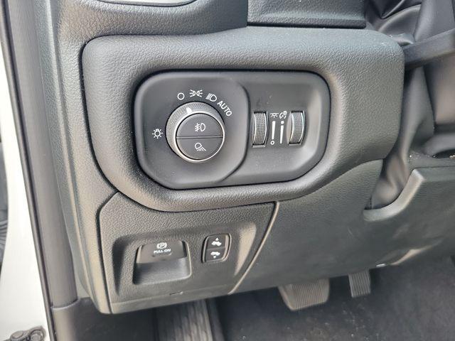 2025 Ram 1500 Laramie Crew Cab 4x4 5'7" Box