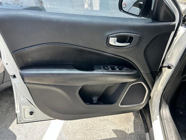 2020 Jeep Compass Altitude FWD