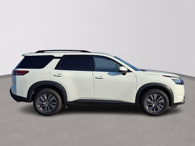 2025 Nissan Pathfinder SV 4WD