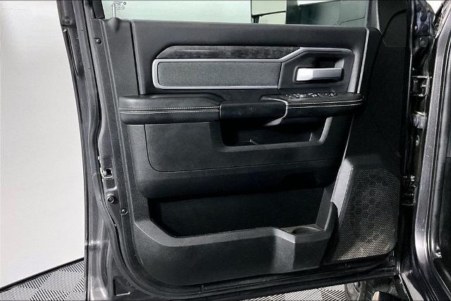 2021 Ram 3500 Big Horn Crew Cab 4x4 8' Box