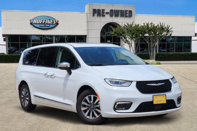 2023 Chrysler Pacifica Hybrid Limited for sale in Plano, TX