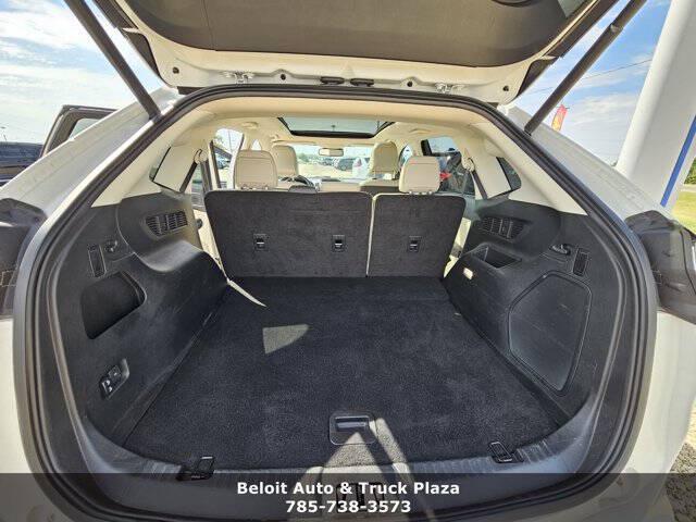 2024 Ford Edge Titanium