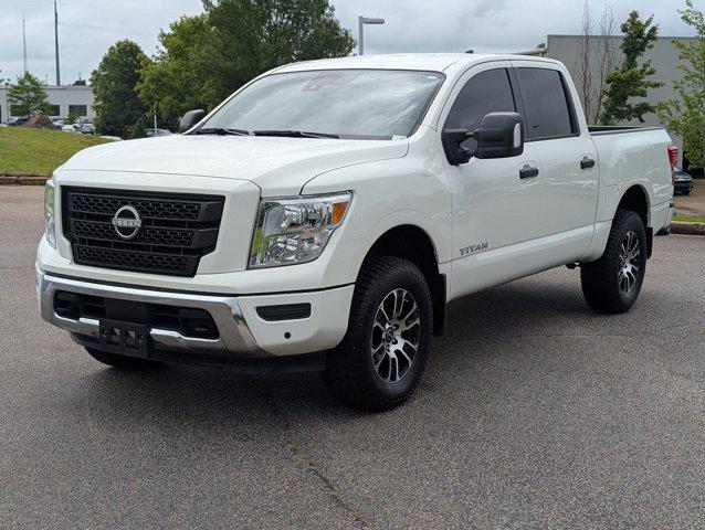 2024 Nissan Titan Crew Cab SV 4x4 for sale in Lagrange, GA