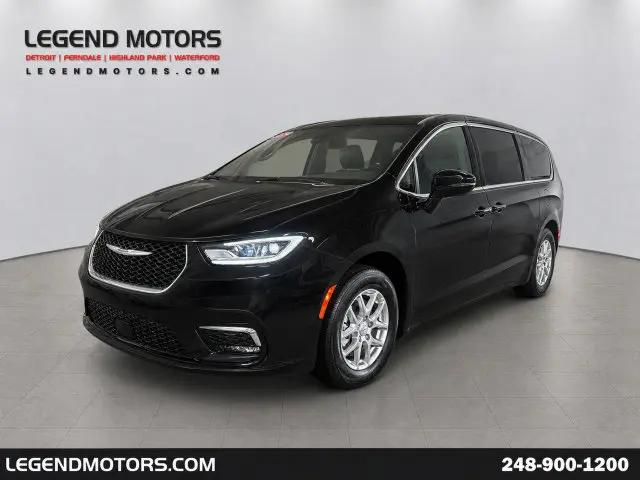 2026 Chrysler Pacifica Select for sale in Waterford, MI