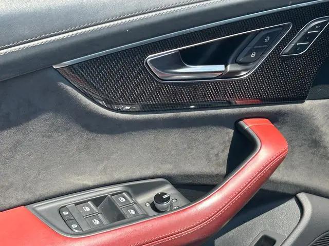 2022 Audi SQ8 Premium Plus TFSI quattro Tiptronic