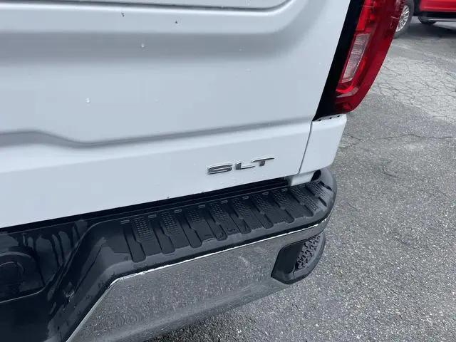 2025 GMC Sierra 1500 4WD Crew Cab Short Box SLT