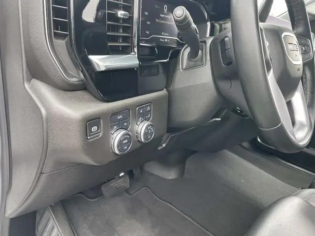 2025 GMC Sierra 1500 4WD Crew Cab Short Box SLT