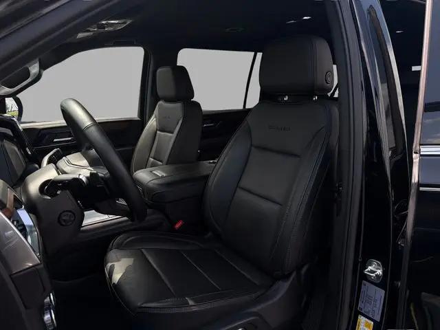 2025 GMC Yukon XL 4WD Denali