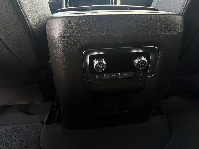 2025 GMC Yukon XL 4WD Denali
