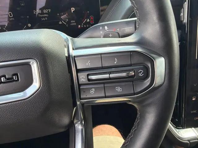2025 GMC Yukon XL 4WD Denali