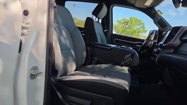 2023 Ram 1500 Big Horn Crew Cab 4x4 57 Box