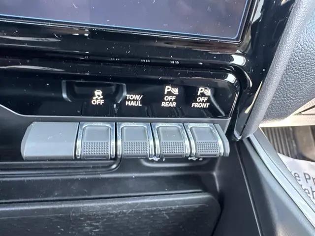 2023 Ram 1500 Big Horn Crew Cab 4x4 64 Box