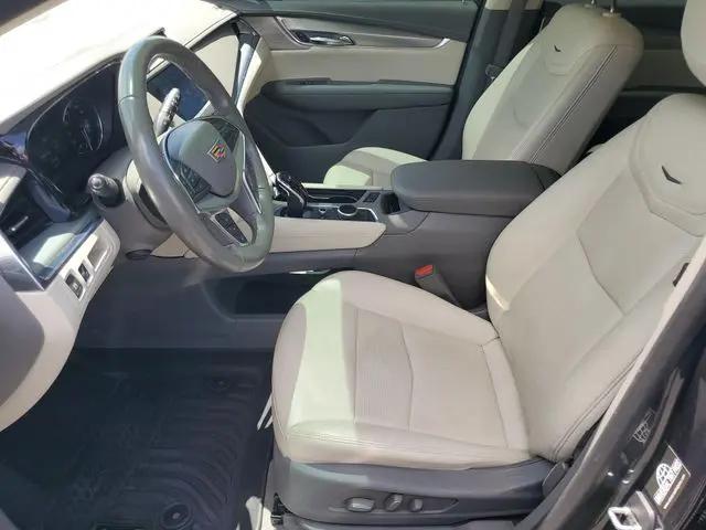 2021 Cadillac XT5 FWD Premium Luxury
