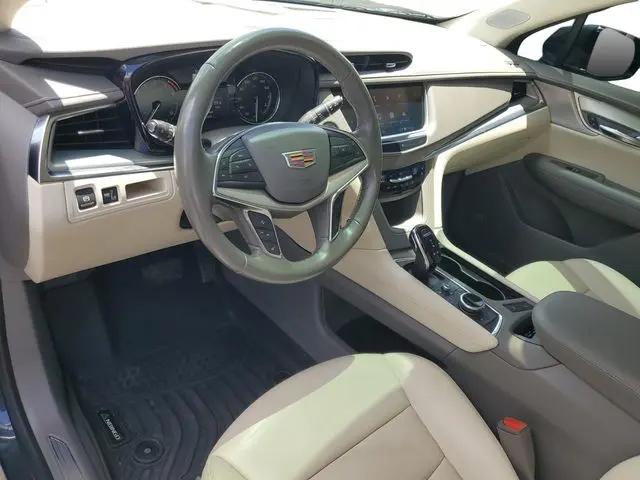 2021 Cadillac XT5 FWD Premium Luxury