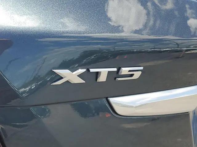 2021 Cadillac XT5 FWD Premium Luxury