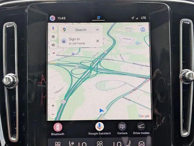 2026 Volvo XC40 Plus, B5 AWD Gas mild hybrid, Dark
