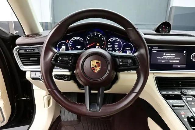 2023 Porsche Panamera 4 Platinum Edition