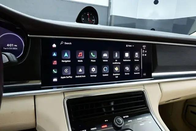 2023 Porsche Panamera 4 Platinum Edition