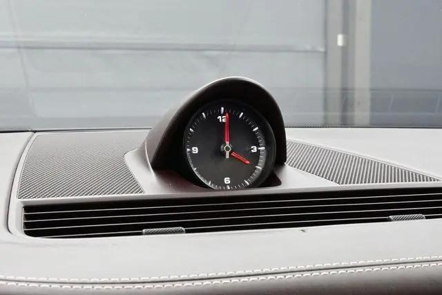 2023 Porsche Panamera 4 Platinum Edition