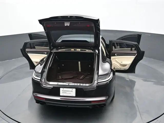 2023 Porsche Panamera 4 Platinum Edition