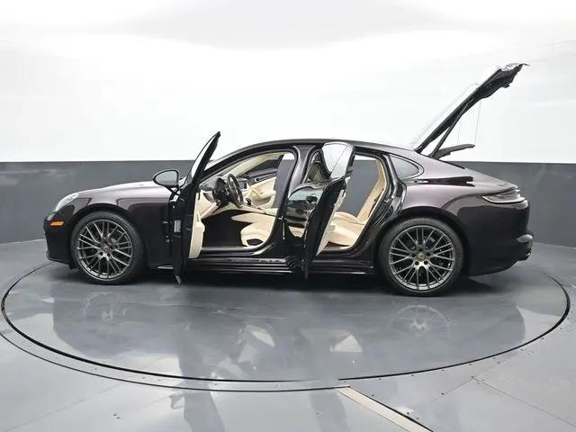 2023 Porsche Panamera 4 Platinum Edition