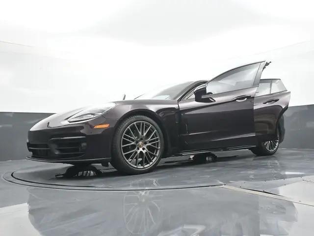 2023 Porsche Panamera 4 Platinum Edition