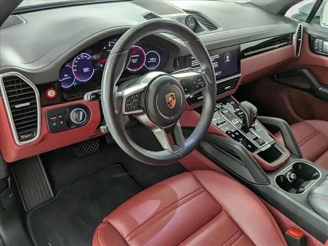 2023 Porsche Cayenne Platinum Edition