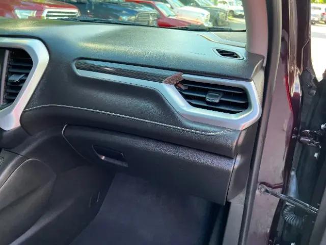 2017 GMC Acadia SLT-1