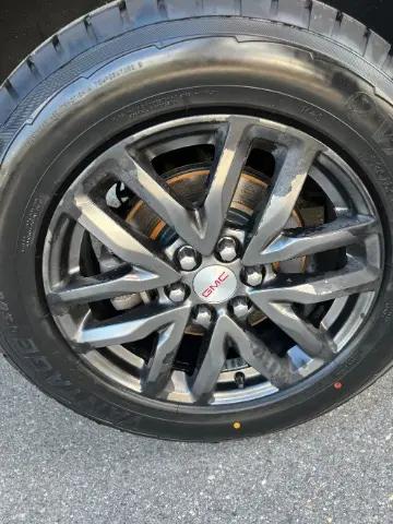2017 GMC Acadia SLT-1