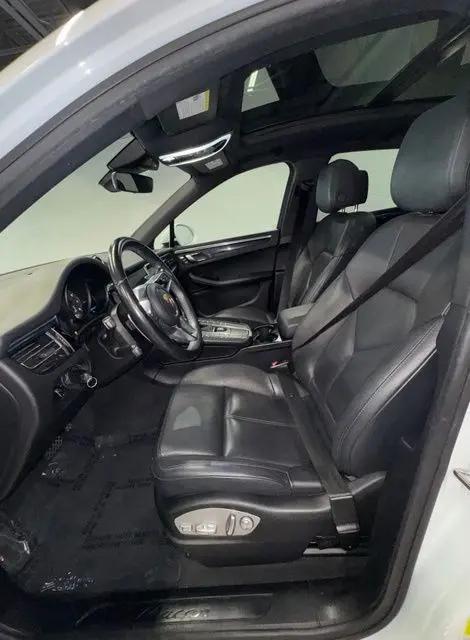 2019 Porsche Macan Macan
