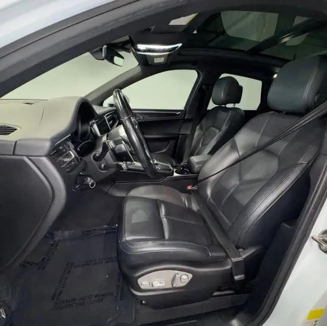 2019 Porsche Macan Macan