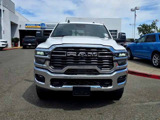 2026 Ram 3500 Tradesman Crew Cab 4x4 8 Box