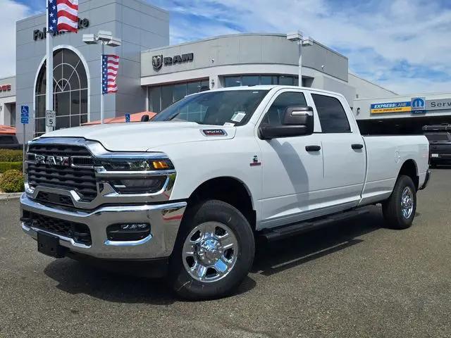 2026 Ram 3500 Tradesman Crew Cab 4x4 8 Box