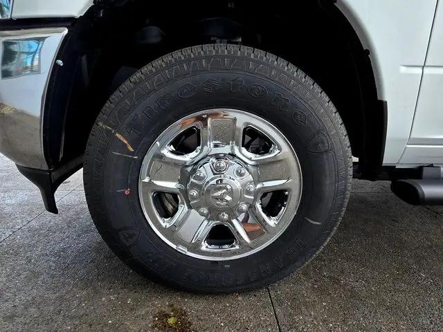 2026 Ram 3500 Tradesman Crew Cab 4x4 8 Box