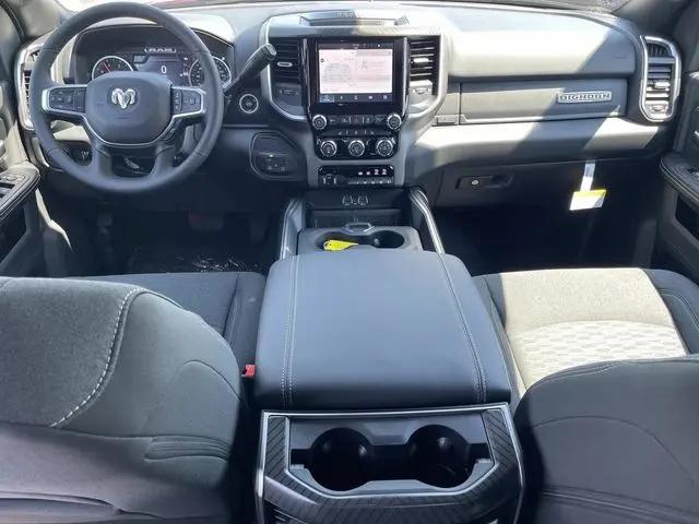 2026 Ram 2500 Big Horn Crew Cab 4x4 64 Box