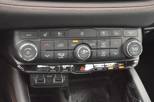 2026 Dodge Durango GT Premium AWD HEMI V8
