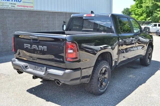 2026 Ram 1500 Warlock Crew Cab 4x4 5'7" Box